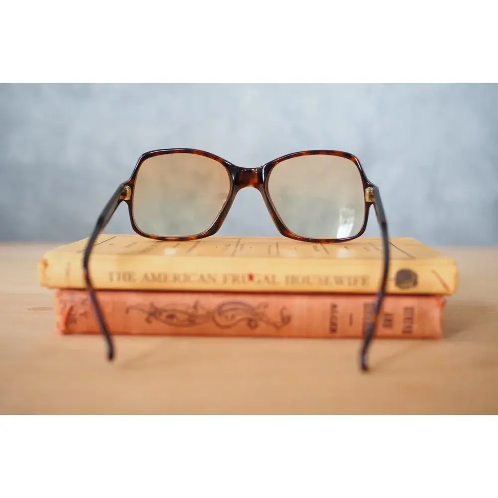 1970s Sunglasses France Yellow Lens Vintage Glam retro Grandma Chic Size 54-19
